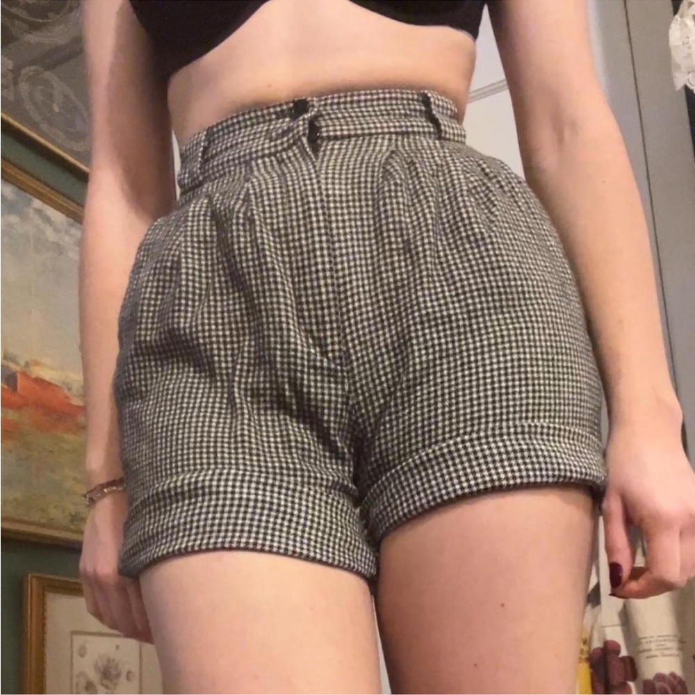Vintage black and white plaid shorts